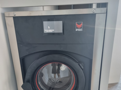 LAVANDERIA AUTOSERVICIO